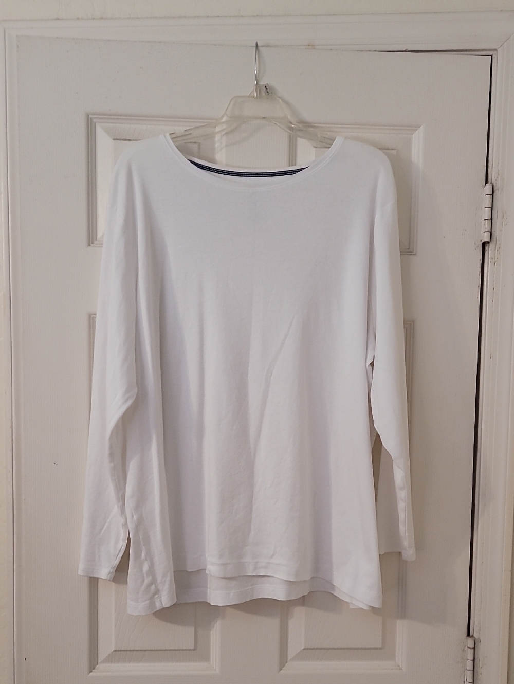 croft & barrow White Long Sleeve Tee